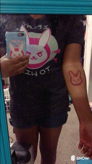 Dva’s symbol on @montiilyet by Pablo at Red Skull Tattoos